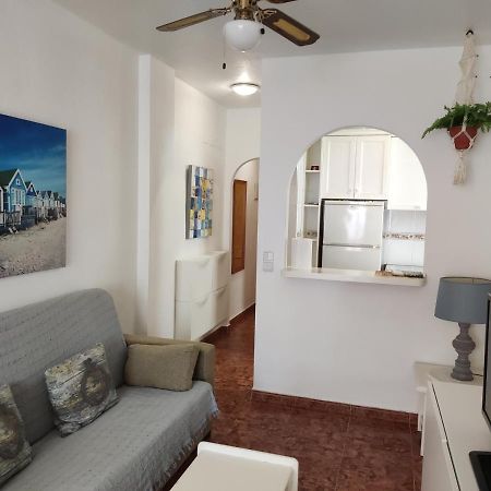 Ak Apartamento En Torrevieja Esterno foto