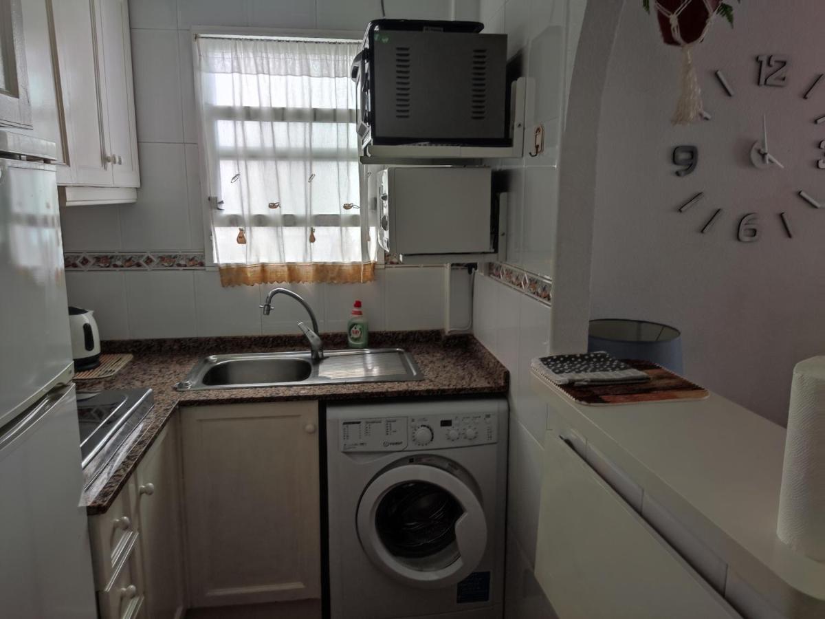 Ak Apartamento En Torrevieja Esterno foto